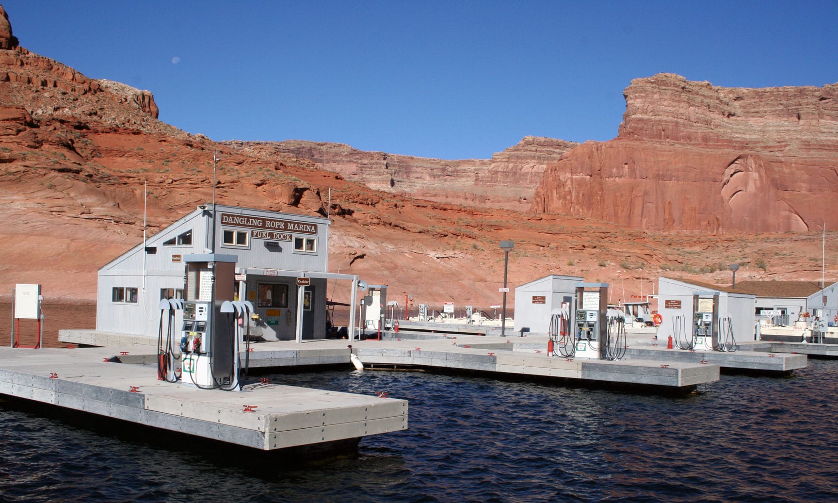 Dangling Rope Marina Services on Lake Powell in Utah